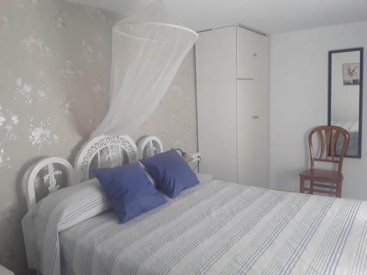 Finca Las Dunas: Beachfront Chalets with Jacuzzis Rota Exterior photo
