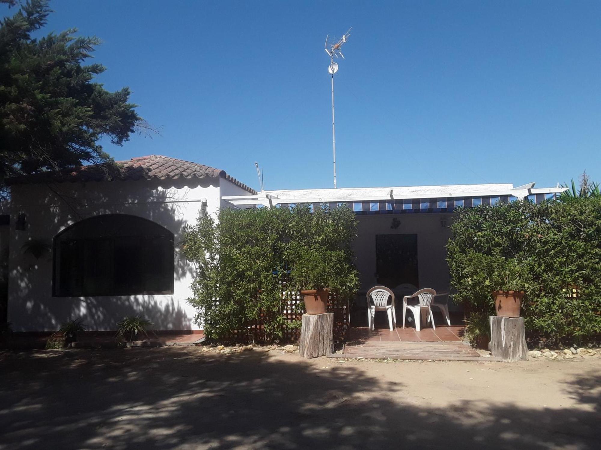 Finca Las Dunas: Beachfront Chalets with Jacuzzis Rota Exterior photo